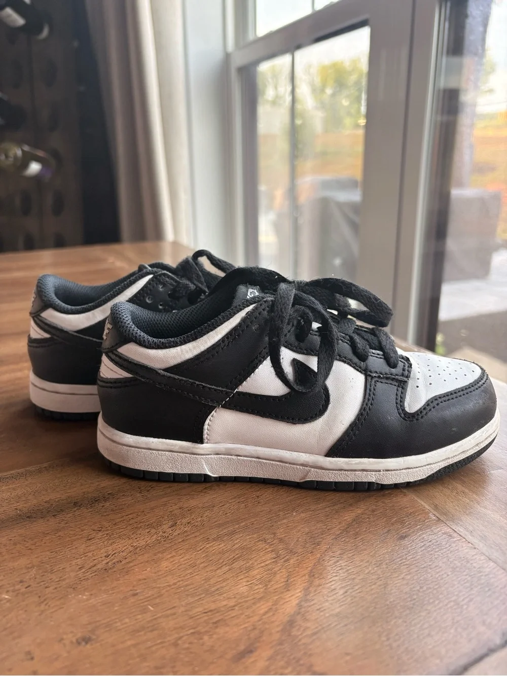 Nike Kids Low Dunk ‘Pandas’ Black & White Sneakers